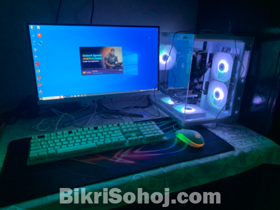 Rayzen 5 5600/ 256GB/ 16GB RAM/ Atlas Monitor